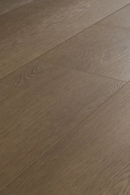 English Oak LVP Flooring - Image 3